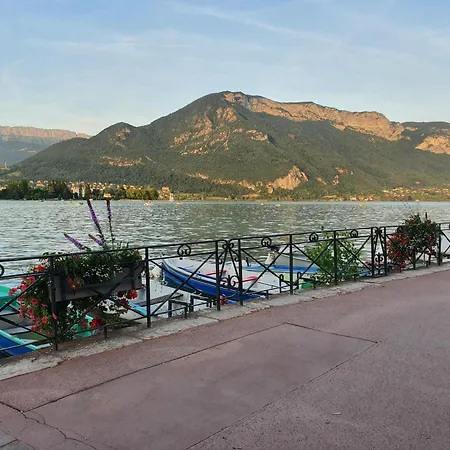 Hyper Centre Annecy Et Bord Du Lac Exterior photo