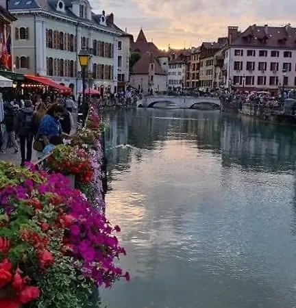 Hyper Centre Annecy Et Bord Du Lac Exterior photo